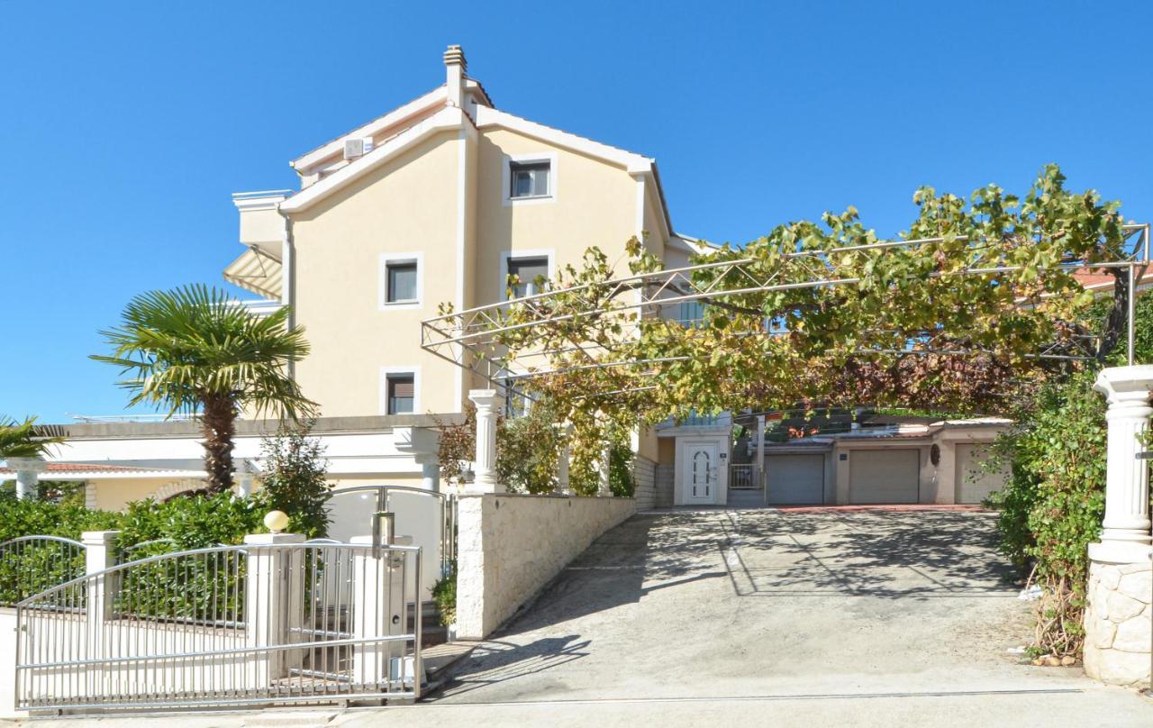 Villa Klaudia Trogir Exterior photo