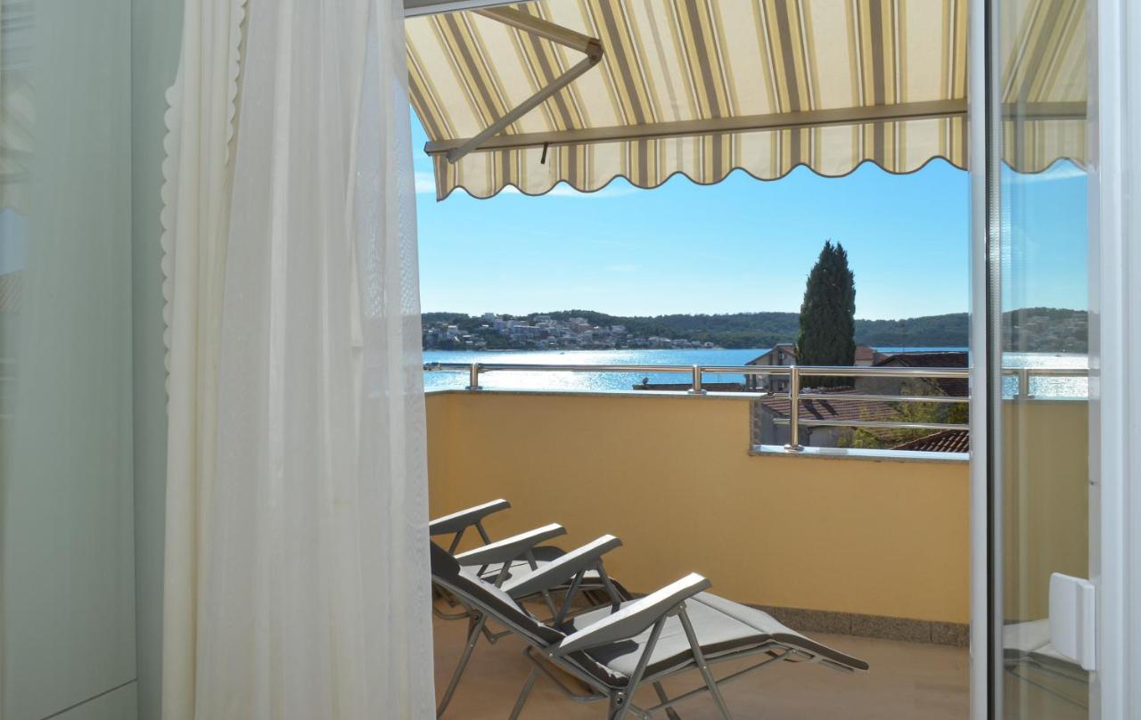 Villa Klaudia Trogir Exterior photo